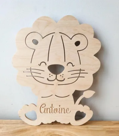 Lion en Bois Personnalisé