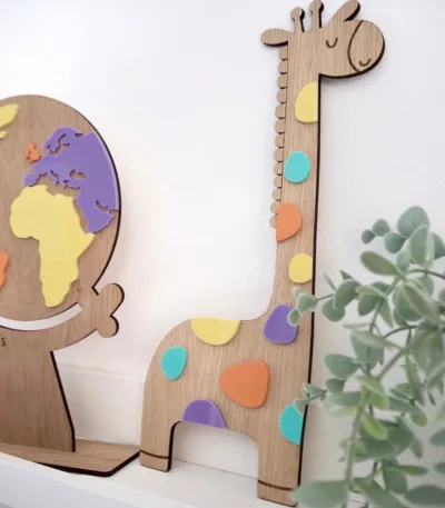 Girafe en bois pour décoration chambre d'enfant