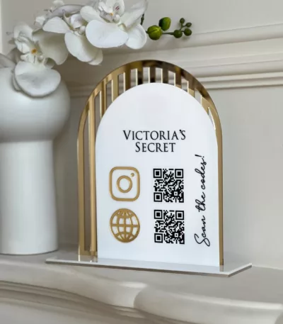 Panneau QR personnalisé pour réseaux sociaux : Entreprises, Restaurants, Boutique, Salons