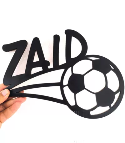 décor en bois de foot personnalisé avec prénom maroc artisbois